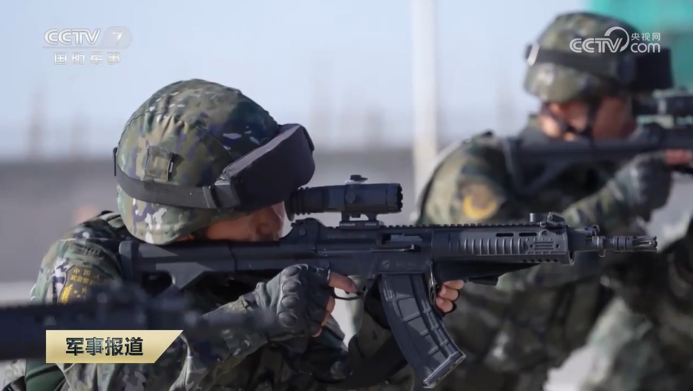 “水墨云纹”迷彩+192短突，武警新疆特战部队有点不一样(4) 