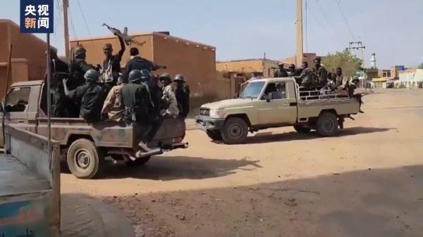 苏丹武装冲突双方围绕首都圈两座军事基地展开争夺战(1) 