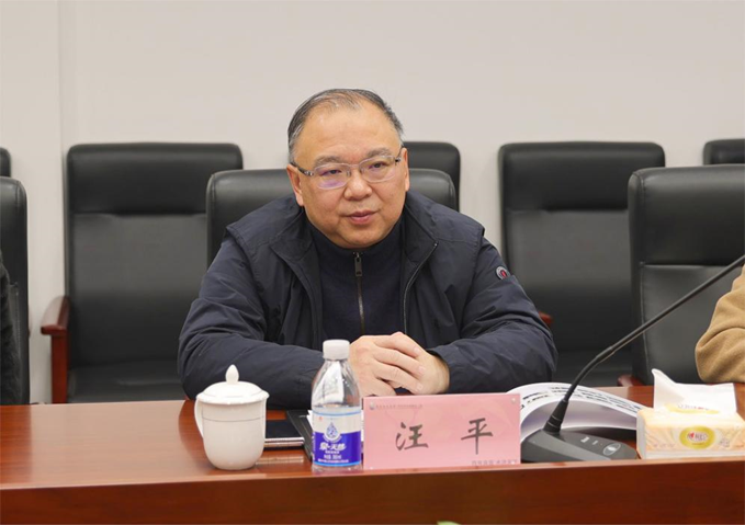 九龙坡区委常委、统战部部长汪平走访调研重庆西区医院